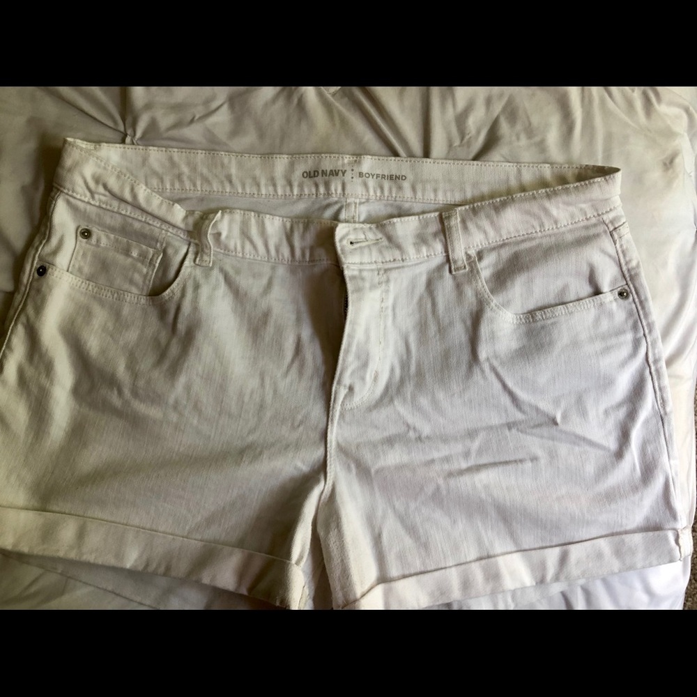Old Navy White Boyfriend shorts